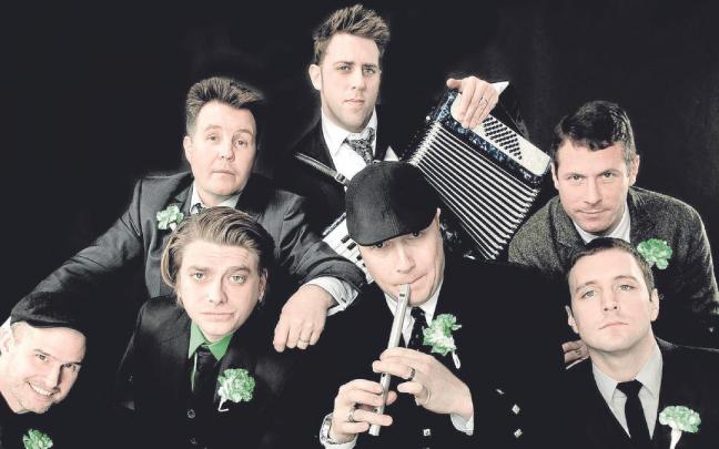 Dropkick Murphys, frecuentemente abreviado como DKM, una banda estadounidense de punk formada en 1996.