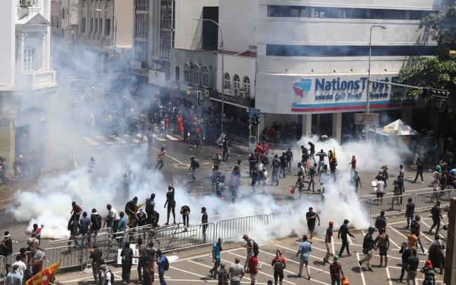 Cientos de personas protestan en Sri Lanka