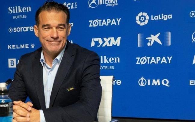 Luis García Plaza, durante su presentación con el Alavés.