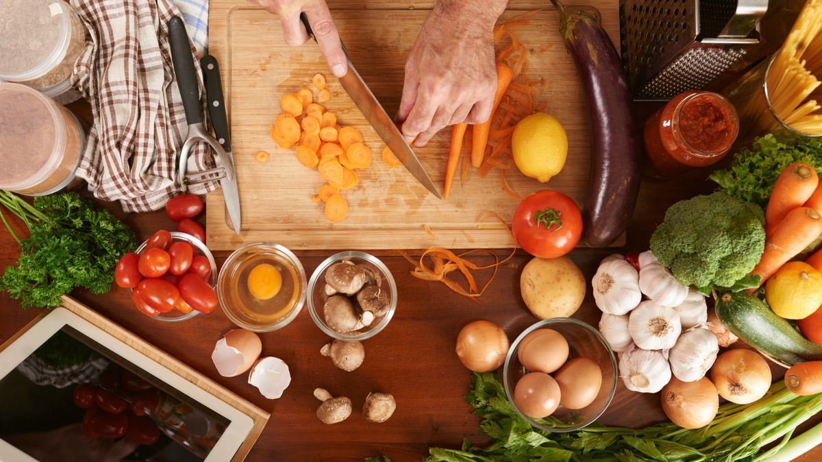 En verano es muy importante extremar las precauciones al cocinar.