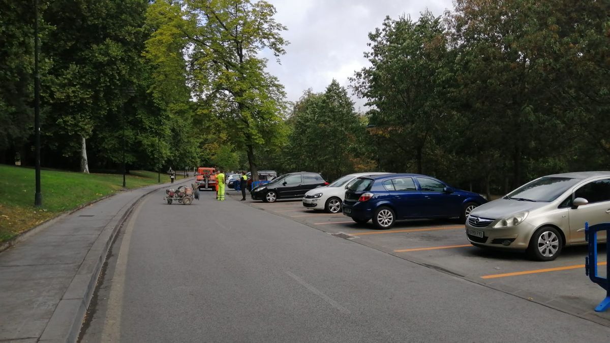 Pintado este lunes de la zona naranja en la playa de Caparroso.