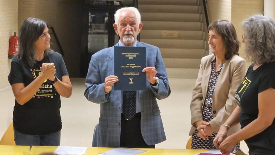 Huarte, con la reproducción de la partitura 'Siete canciones vascas'.