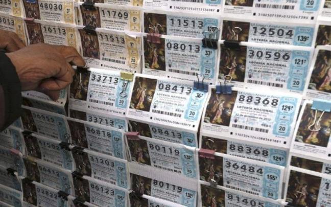 Décimos en una administración de lotería.