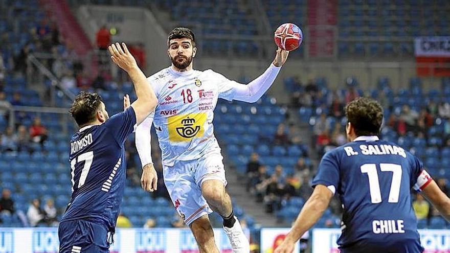 Imanol Garciandia, en el partido ante Chile. | FOTO: EFE