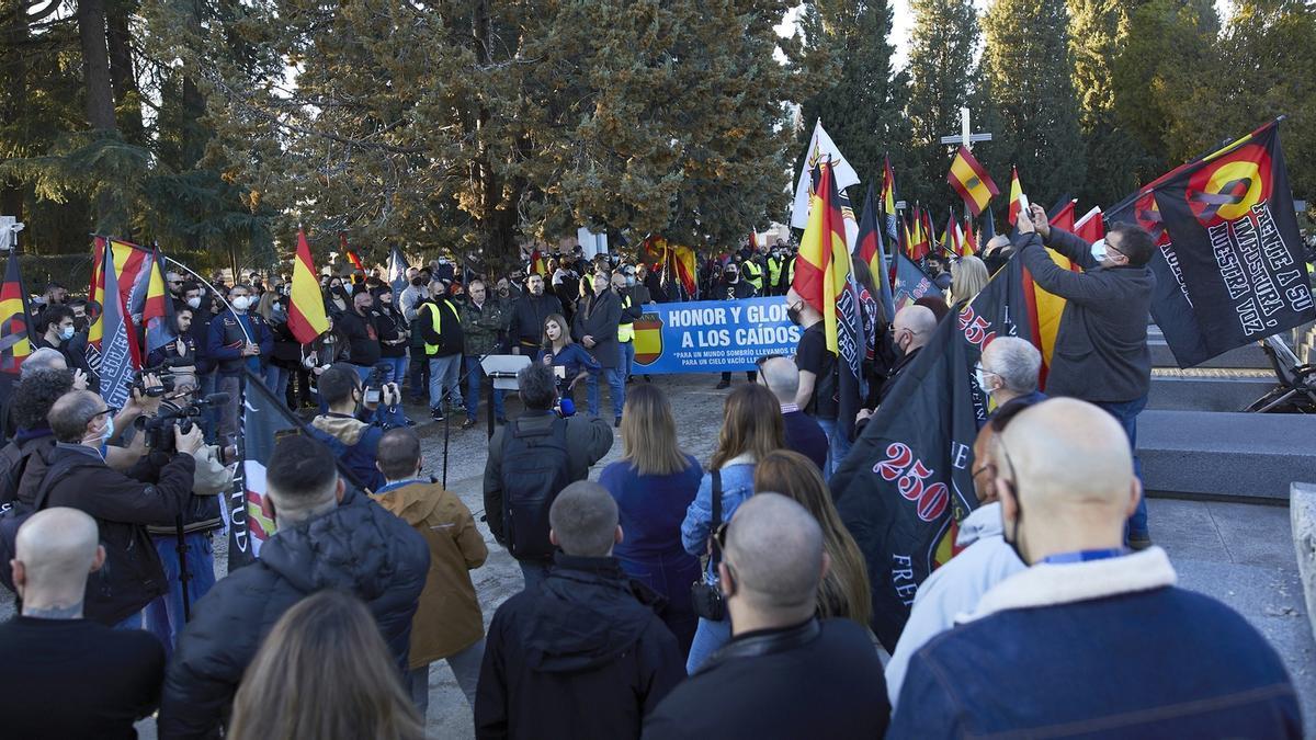 Marcha de apolog&iacute;a de la Divisi&oacute;n Azul en Madrid en 2021.
