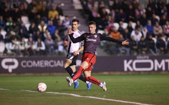 Gorka Guruzeta volvió a demostrar su gran eficacia de cara a la portería rival con un doblete