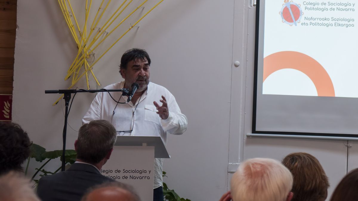 Manuel Rodr&iacute;guez ha sido tambi&eacute;n profesor en la UPNA.