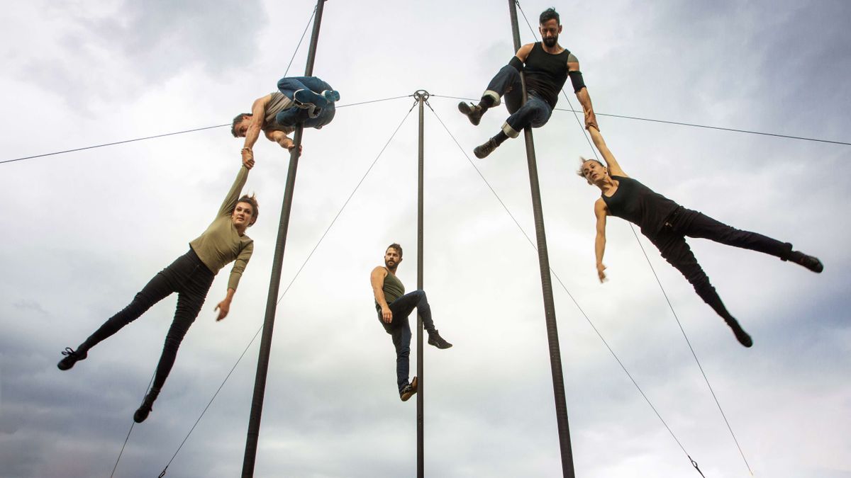 La compañía francesa Cirque entre nous presenta hoy su espectáculo ‘Entre Nous’ en el Festival de las Murallas.