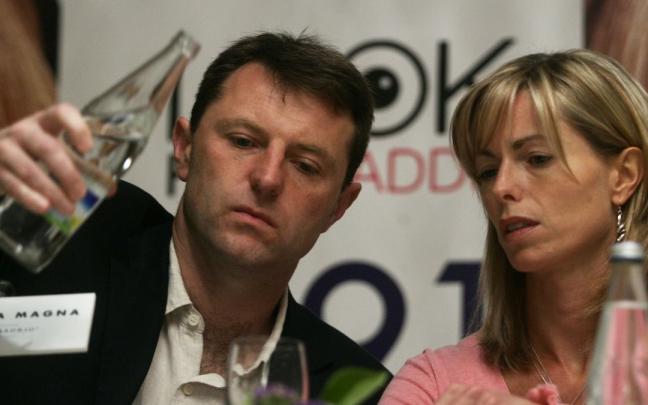 Los padres de la niña Madeleine McCann. Los padres de la niña Madeleine McCann.