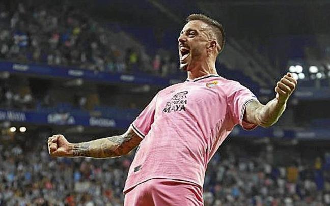 Joselu celebra un gol con el Espanyol. | FOTO: RCDE.