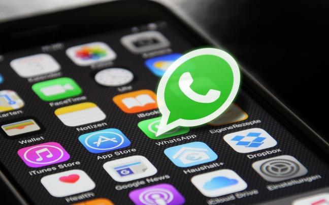 La aplicaci&oacute;n de WahtsApp instalada en un 'smartphone'.