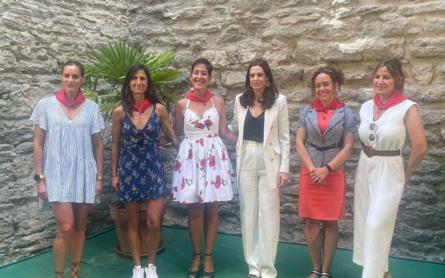 Presentaci&oacute;n de las cinco mujeres que lanzar&aacute;n el chupinazo