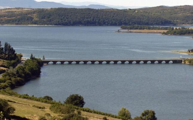 Pantano de Legutiano.