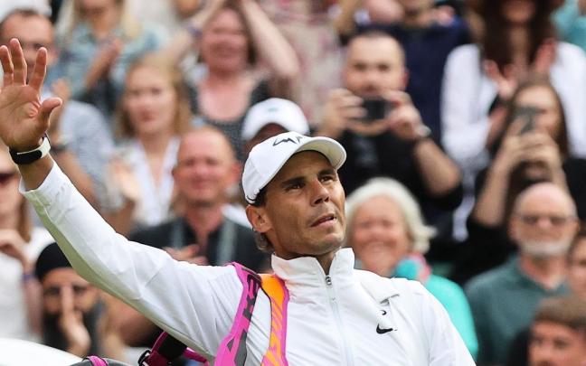 Rafa Nadal tras su último partido en Wimbledon. Rafa Nadal tras su último partido en Wimbledon.