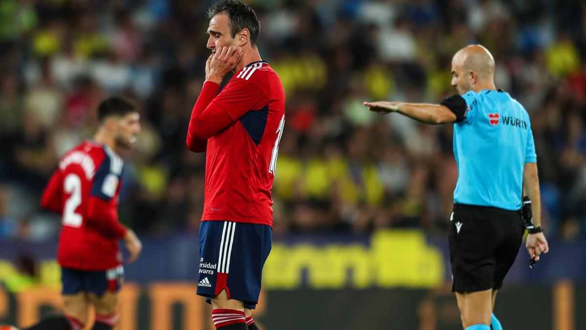 Kike García se lamenta durante el partido.