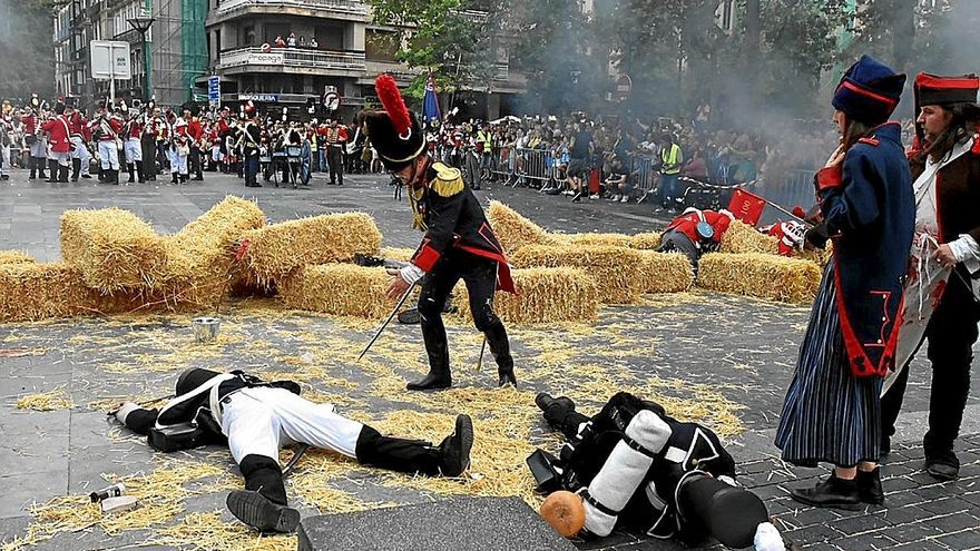 Uno de los momentos teatralizados de la representación de la toma de Donostia.