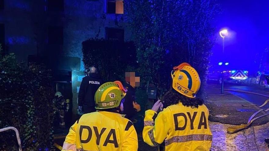 Se incendia un caserío en Ulia, Donostia.