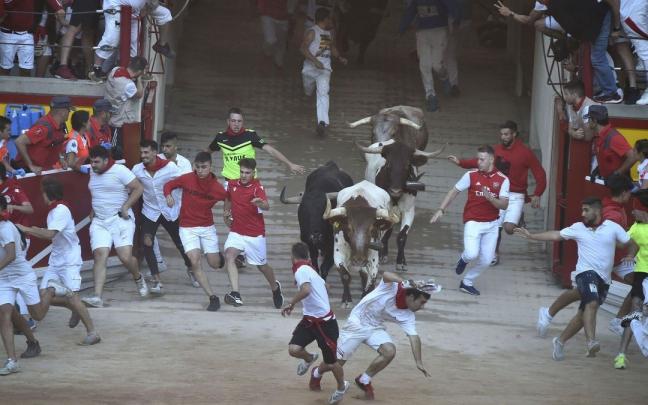 Entrada a la Plaza de Toros Entrada a la Plaza de Toros