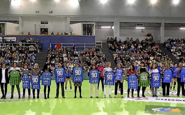 Homenaje al equipo que ascendió en 1990