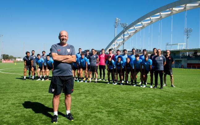 Bingen Arostegi dirige su primer entrenamiento frente al Bilbao Athletic