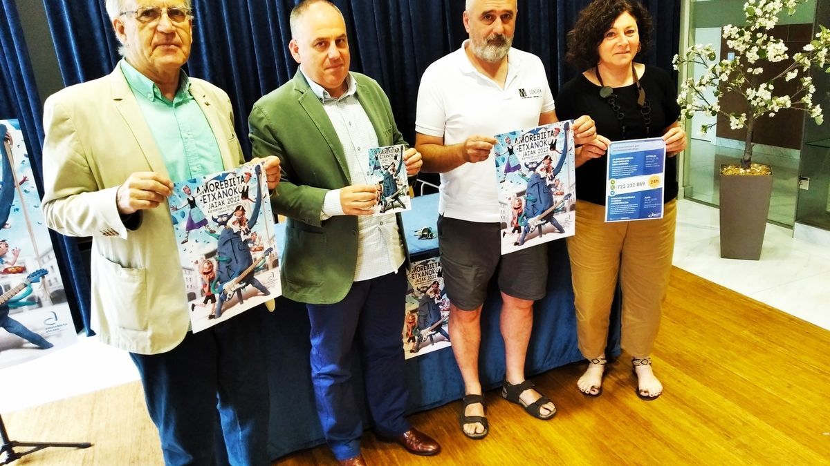 Luciano Mart&iacute;nez, Agirrebeitia, Ibarretxe y Ainhoa Salterain, en la presentaci&oacute;n de ayer.