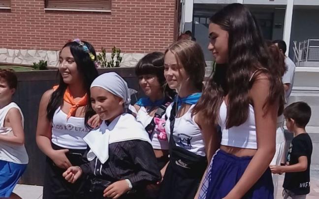 La Bruja txiki desciende sin miedo para alegr&iacute;a de los m&aacute;s txikis