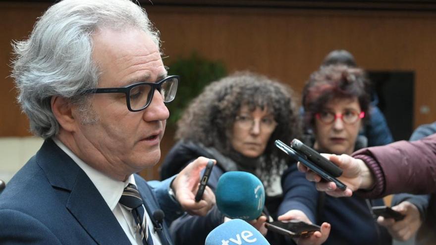 Pérez-Nievas declara ante los medios.