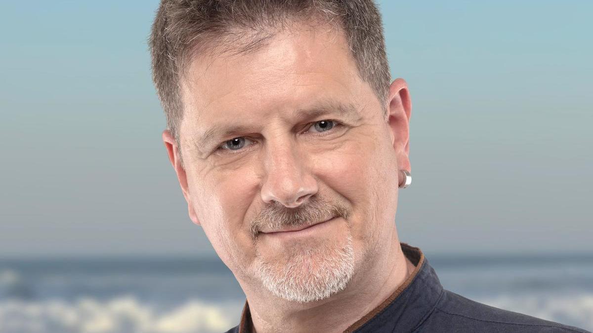 Asier Esparza, candidato de PACMA al ayuntamiento de Donostia.