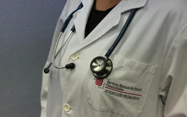 Solo 42 de los 2.300 médicos de Osasunbidea compatibilizan su actividad en la sanidad pública y en la privada. Solo 42 de los 2.300 médicos de Osasunbidea compatibilizan su actividad en la sanidad pública y en la privada.