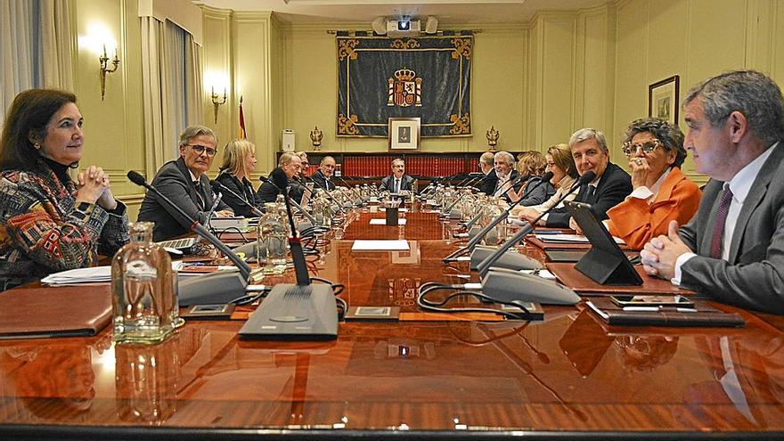 Momento del último Pleno extraordinario del CGPJ, con su presidente Rafael Mozo a la cabeza. | FOTO: EFE