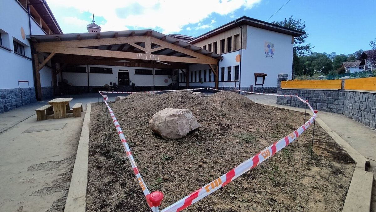 Lehen Hezkuntzako patioan ere egin dituzte berrikuntzak.