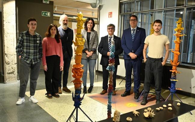 En la presentaci&oacute;n de 'Otxar Open Gela' se han dado a conocer varios artistas residentes en este espacio.