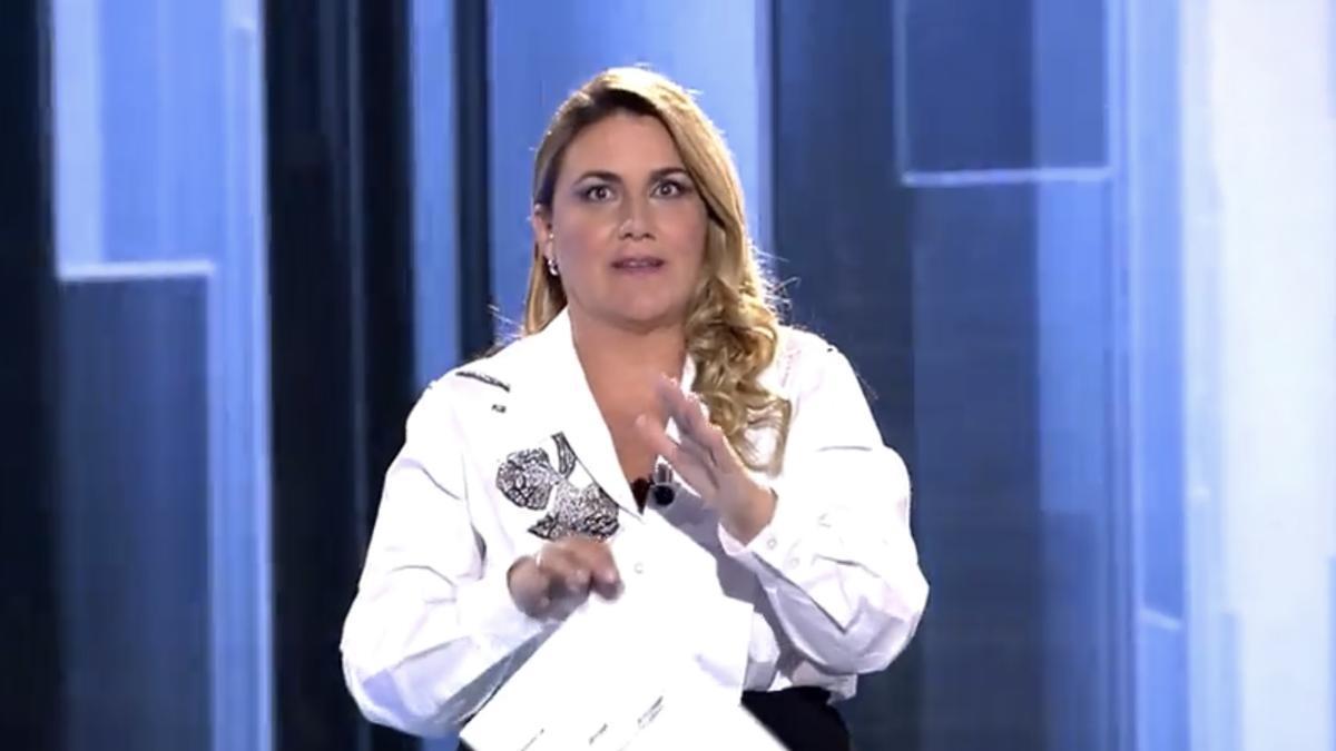 Carlota Corredera presentando '¿Quién es mi padre?'.