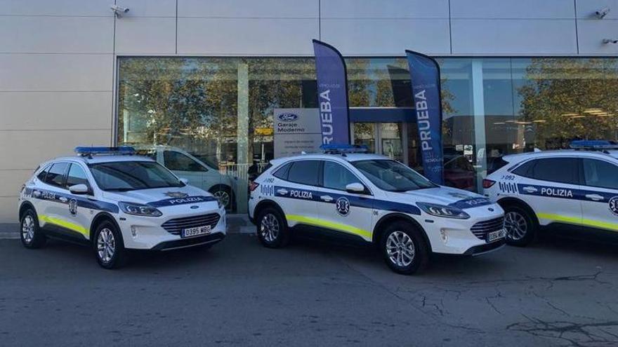 Los nuevos coches de la Policía Local de Vitoria