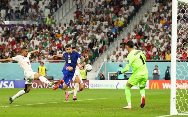 Christian Pulisic anota en el Ir&aacute;n-Estados Unidos