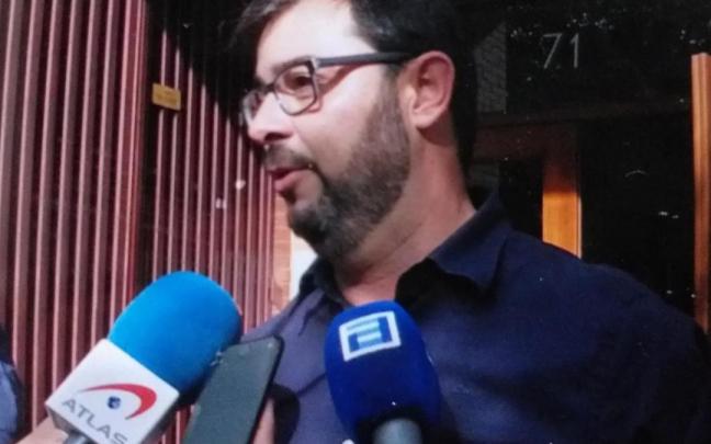 Eugenio García, el padre de la niña aparecida muerta en un piso de Gijón. Eugenio García, el padre de la niña aparecida muerta en un piso de Gijón.