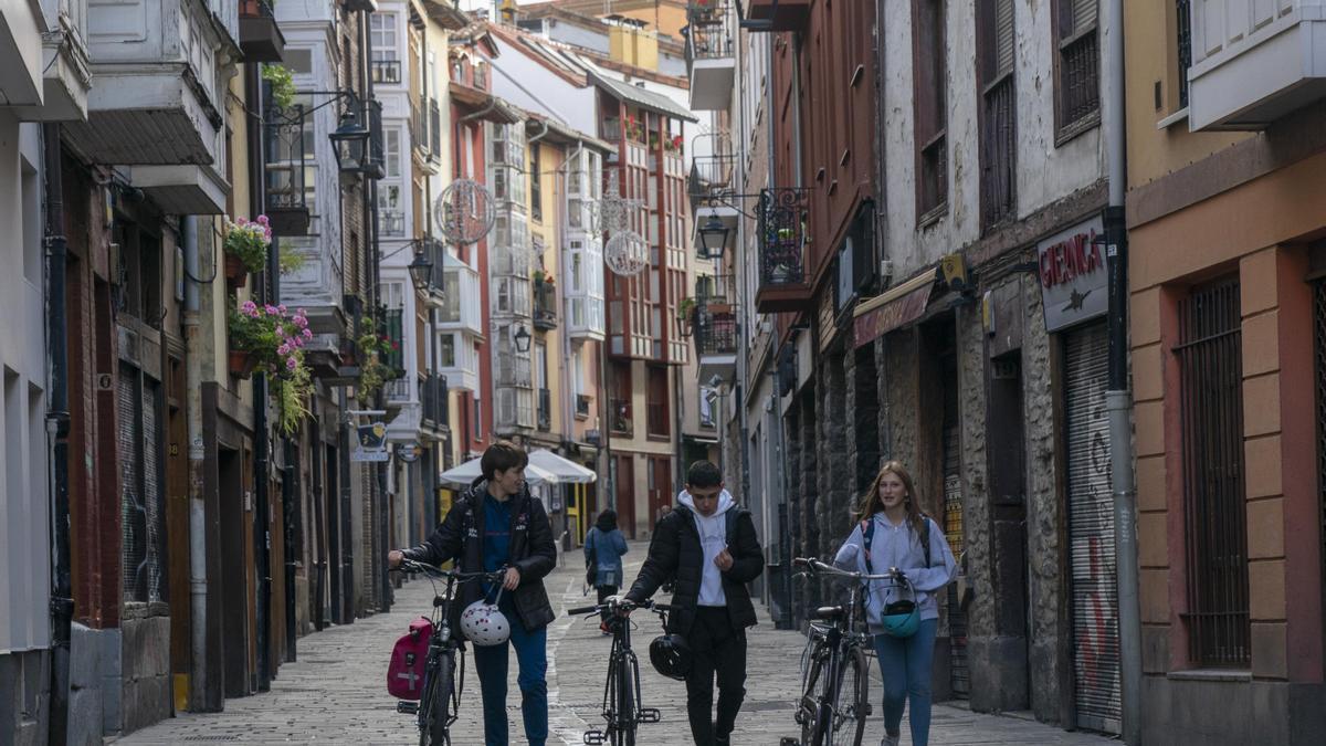 El Casco Viejo es el barrio con más pisos sin ascensor, 3.277 en 606 edificios