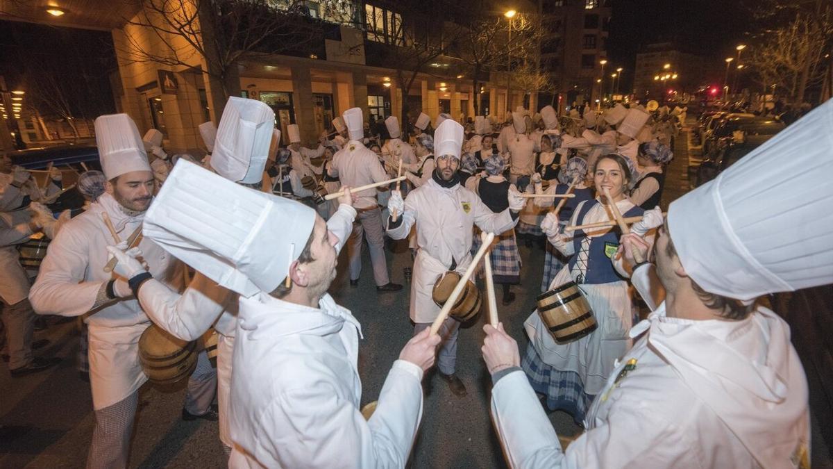 Integrantes de la tamborrada Berio, antes de la pandemia