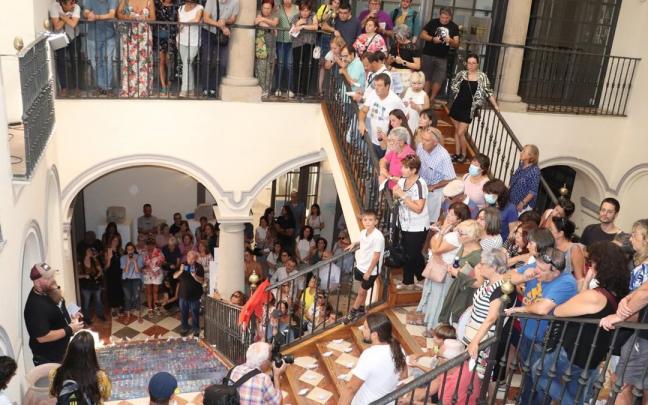 El Palacio Marqués de Huarte, abarrotado durante la presentación de ‘Mediterráneo’.