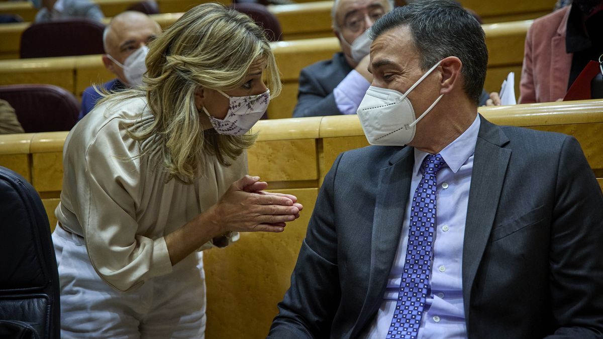 Pedro Sánchez, con Yolanda Díaz