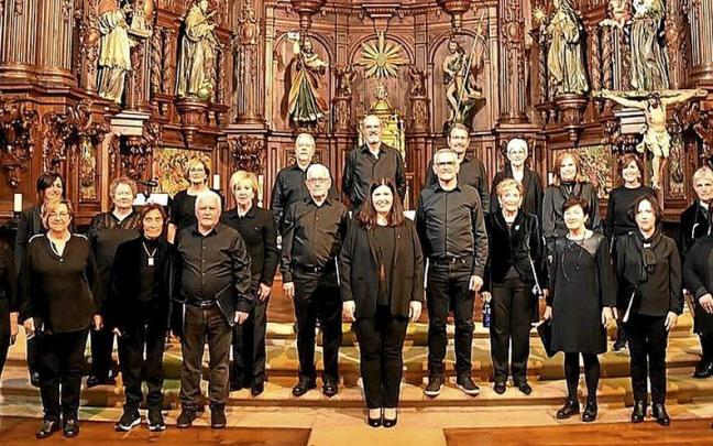 Integrantes de la coral O&ntilde;ati abesbatza. | FOTO: O&Ntilde;ATI ABESBATZA