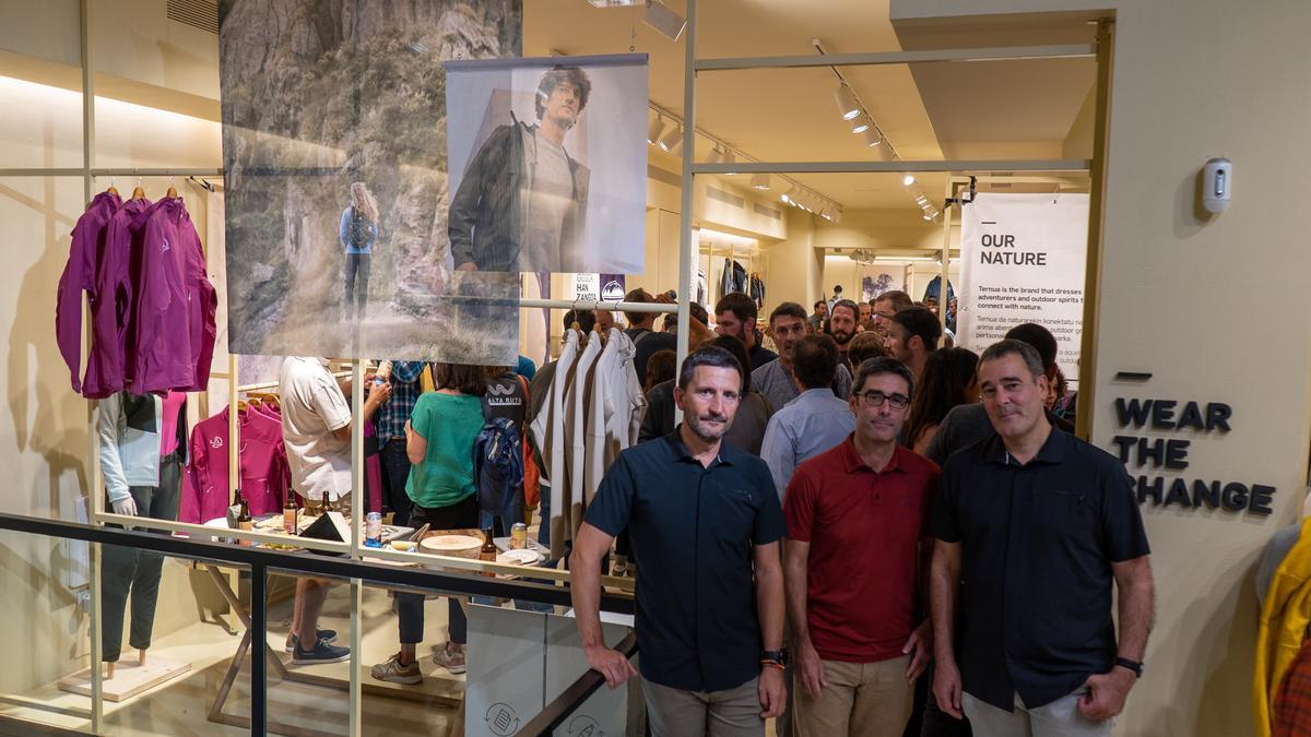 De izda. a derecha., Imanol Muñoz, Jokin Umerez y Edu Uribesalgo.