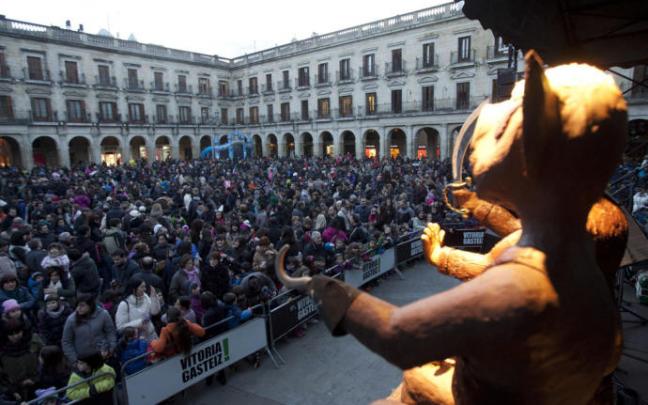 ¿Qué colegios de Vitoria se han llevado los dos cerdos de chocolate de San Antón Txiki?