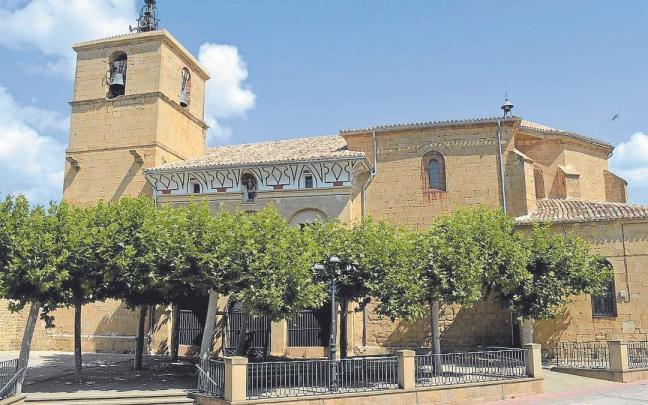 La Iglesia de San Miguel en Oteiza de la Solana. La Iglesia de San Miguel en Oteiza de la Solana.