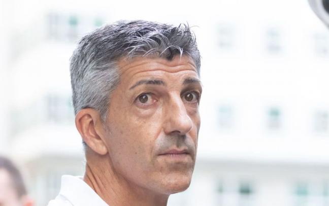 Imanol sale hacia Old Trafford.