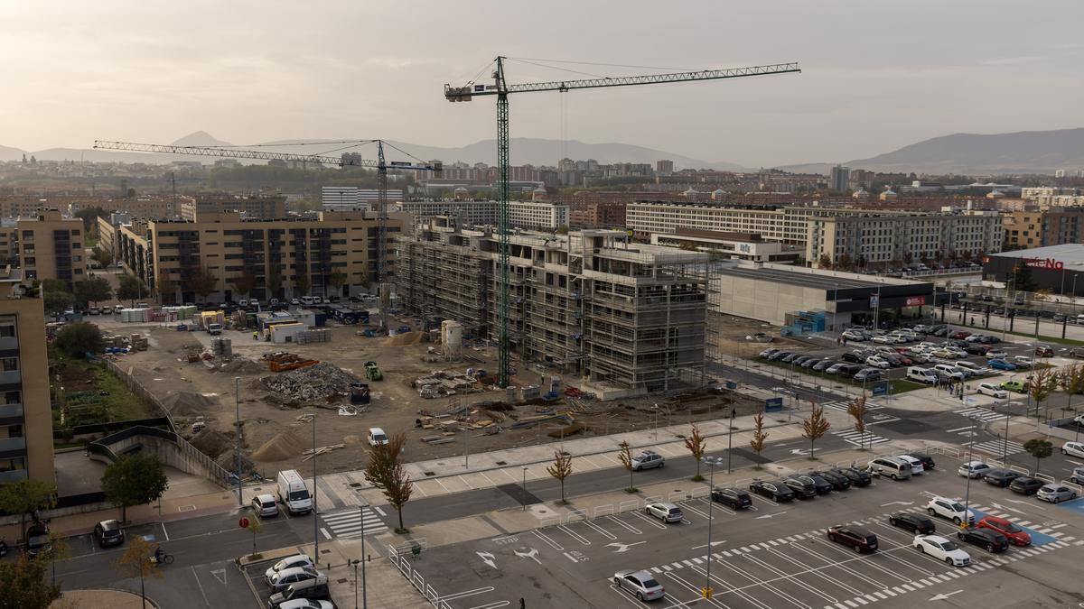 Área en obras donde se ubicará la plaza del arquitecto pamplonés Joaquín Zarranz Pueyo.