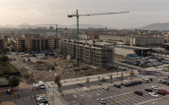 Área en obras donde se ubicará la plaza del arquitecto pamplonés Joaquín Zarranz Pueyo. Área en obras donde se ubicará la plaza del arquitecto pamplonés Joaquín Zarranz Pueyo.