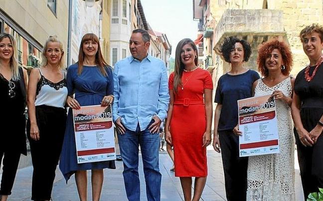 Presentaci&oacute;n de una edici&oacute;n anterior de Zarautz Modan. | FOTO: N.G.