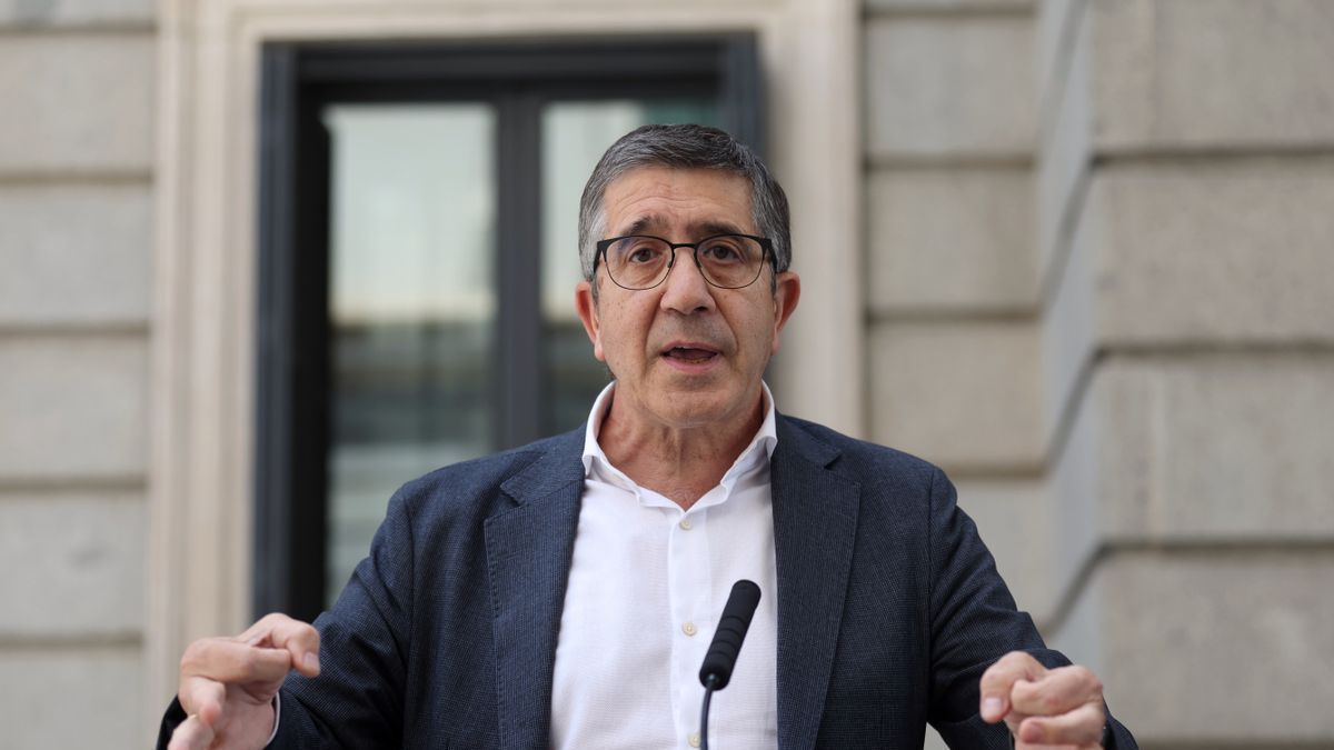 Patxi López es actualmente responsable del área de Memoria Democrática y Laicidad del PSOE.
