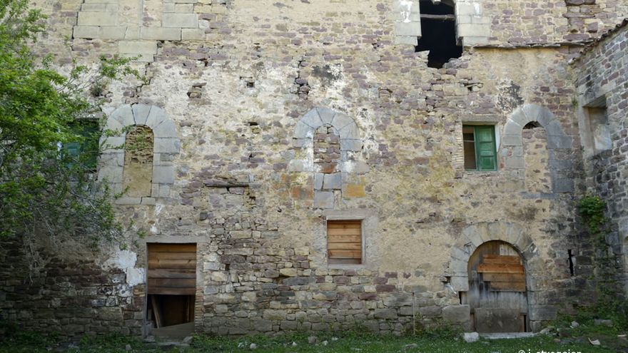 Vista del palacio de Arce.